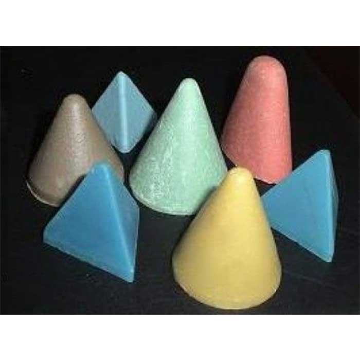 Chips de Poliéster Abrasivos para Vibración — Desbarbado y Pulido de Metales No Ferrosos 1 Chips de Poliéster Abrasivos para Vibración