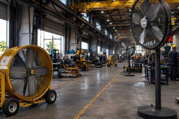 Cómo elegir el ventilador industrial adecuado para tu espacio de trabajo